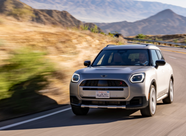 Mini Cooper exterior-fma.png.miniusaimg.large